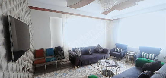 KARTAL GAYRİMENKUL DEN PARİS DÖĞÜN SALONU CİVARI SATILIK DAİRE