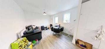 2 bed shared accommodation to rent