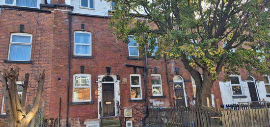 4 bedroom terraced house