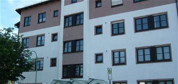 Gepflegte 2-Zimmer-Wohnung mit Balkon und Einbauküche in  Burghausen, Whg. 5