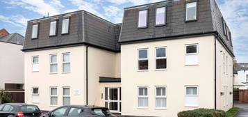 Flat to rent in Knapp Road, Cheltenham GL50