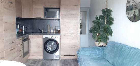 Appartement  à vendre, 4 pièces, 2 chambres, 48 m²