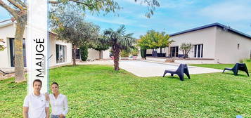 Maison - 4 Chambres - Garage - Jardin - Piscine - Pool House - Au calme - Proche commodités