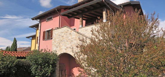 Quadrilocale in vendita a Villafranca in Lunigiana