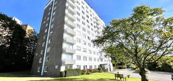 2 bed flat for sale