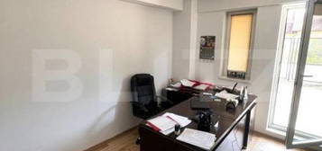 Apartament 2 camere si gradina, parcare subterana, zona str.