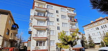 YALÇIN'DAN KOŞUYOLUNDA 2+1 130 M2 GENİŞ ÇOK BAKIMLI DAİREE