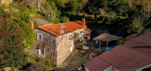 Casa en calle Lg. Vilari&#xF1;o, Rodeiro