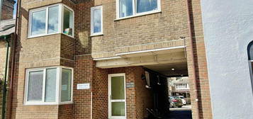 1 bedroom ground floor flat