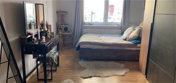 möblierte Zimmer in Kreuzberg ( nur Frauen)