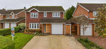 4 bed detached house for sale