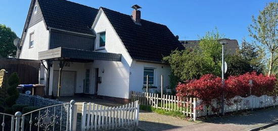 Einfamilienhaus mit Garage in Schortens!