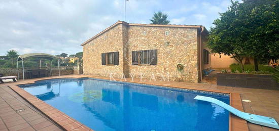 Casa o chalet independiente en venta en calle Grèvol