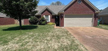 11216 Ewe Turn Dr, Arlington, TN 38002