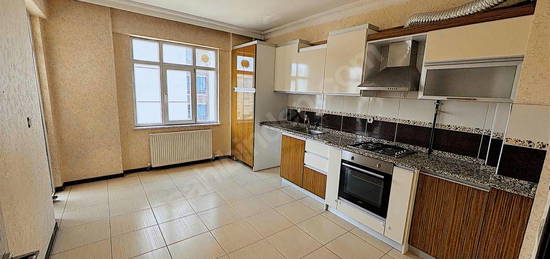 YAZIR PARK VERA SİTESİNDE KİRALIK 3+1 ARAKAT DAİRE