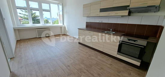 Pronájem bytu 2+kk 50 m², Černokostelecká, Praha