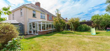 3 bed semi-detached house for sale