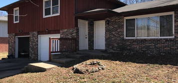 652-654 Pear Tree Cir #3B-2BA-1400SQFT, Columbia, MO 65203