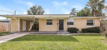 6226 Regiment Dr, Jacksonville, FL 32277