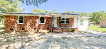 6731 Cabin Creek Rd, Hopkins, SC 29061