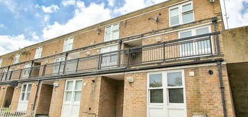 2 bedroom maisonette for sale