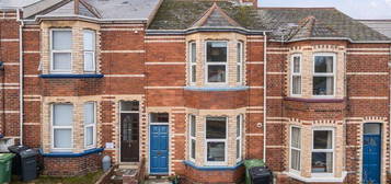 3 bed terraced house for sale