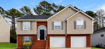 7602 Summit Trl, Riverdale, GA 30274