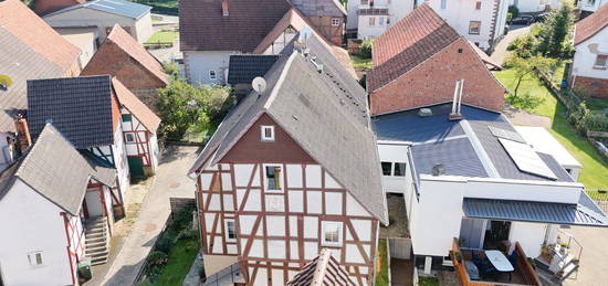 Schmuckes, gepflegtes Häuschen in Naumburg- Altenstädt mit Ausbaupotenzial