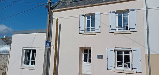 Maison meublée  à louer, 5 pièces, 4 chambres, 95 m²