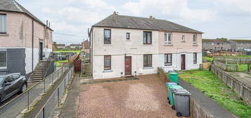 2 bedroom ground floor flat for sale