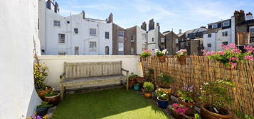 4 bedroom terraced house