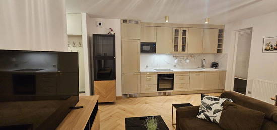 Nowy komfortowy apartament z miejscami garażowymi