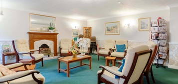 Flat for sale in Holland Road, Hove BN3