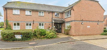 Flat for sale in Chichester Close, Hampton TW12