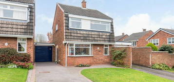 3 bedroom link detached house for sale