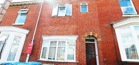 6 bedroom terraced house