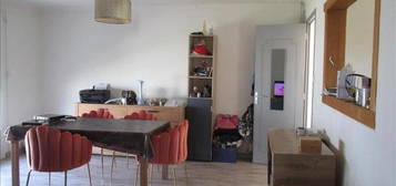 Maison de plain-pied  à vendre, 3 pièces, 2 chambres, 69 m²