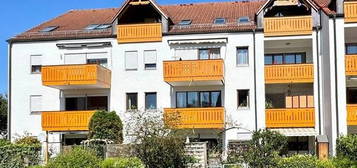 Helle 2 ZKB-Wohnung mit großem Westbalkon in ruhiger Lage von Siegertsbrunn