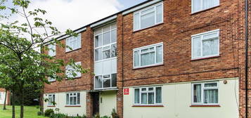 2 bed flat to rent