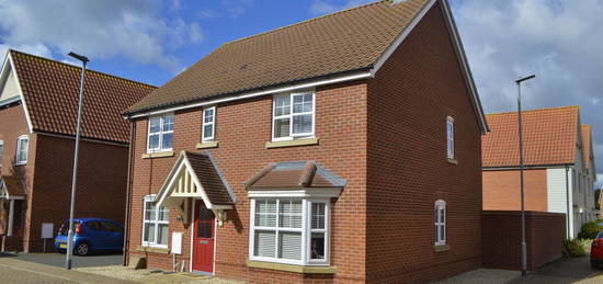 4 bed detached house for sale