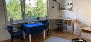 Geräumiges, möbliertes Studio mit Balkon in Bayreuth-City