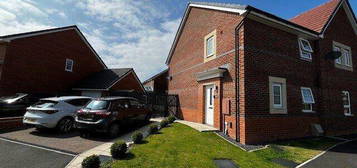 3 bedroom semi-detached house for sale