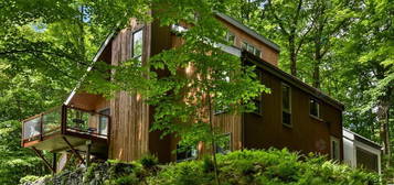 219, Rue Montcalm
Bromont
