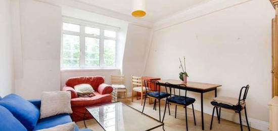 3 bedroom flat for sale