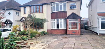 3 bed semi-detached house for sale