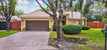 4820 NW 75th St, Coconut Creek, FL 33073