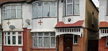 3 bedroom semi-detached house