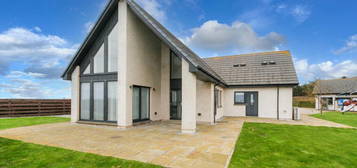 4 bedroom detached bungalow for sale