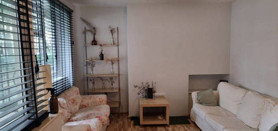 3 bed maisonette to rent