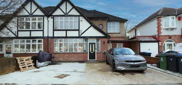 4 bedroom semi-detached house for sale